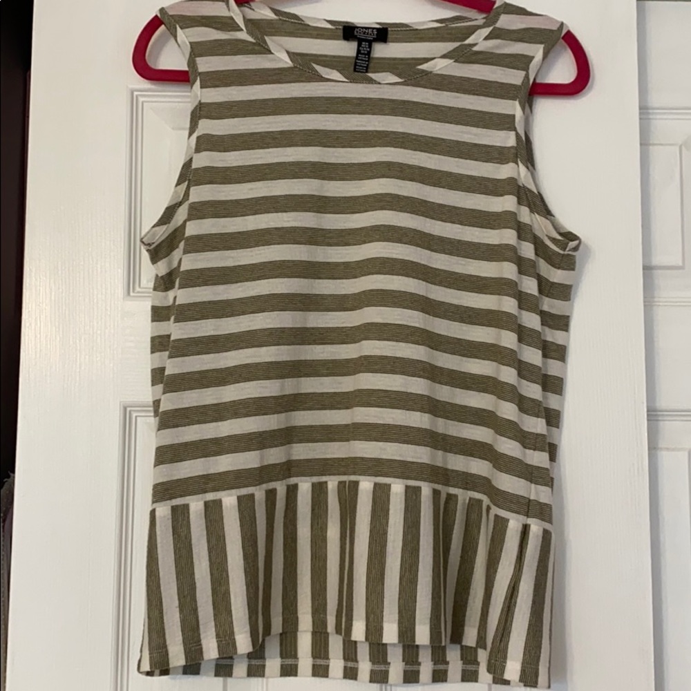 Jones New York Tank